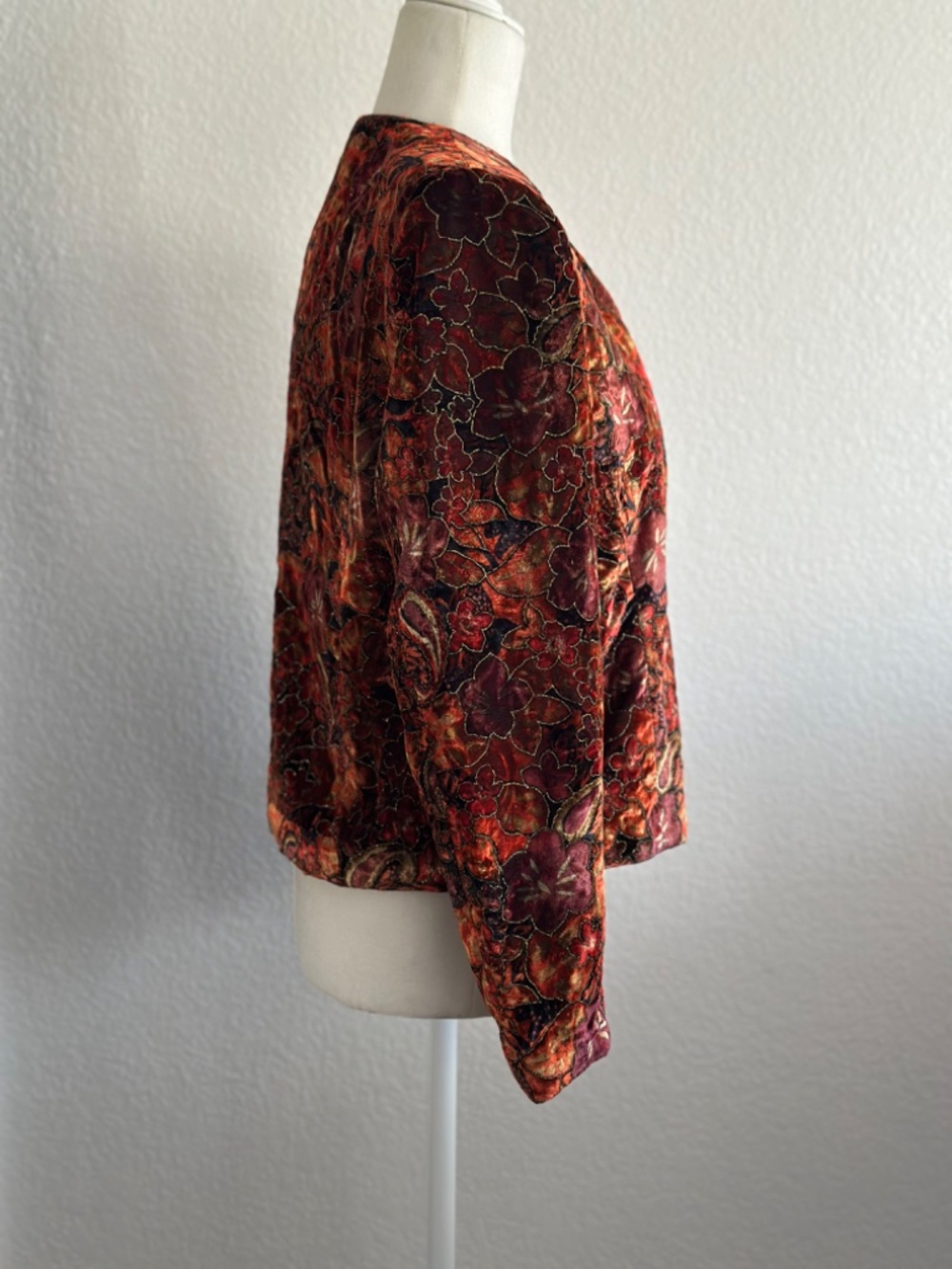 Vintage Floral Tapestry Jacket Blazer Women's Red Gold Brocade Long Sleeve - Picture 5 of 7